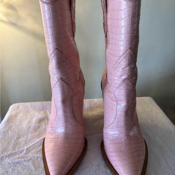 Pink Croc-Embossed Women's Boots - Picture 7 of 8